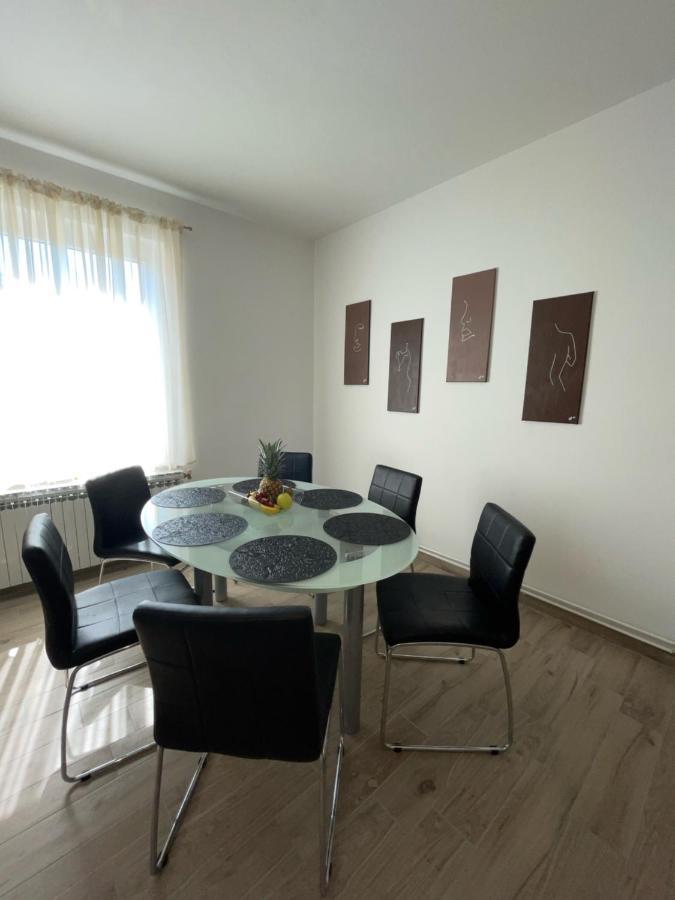 Apartman Varea Ližnjan Eksteriør billede