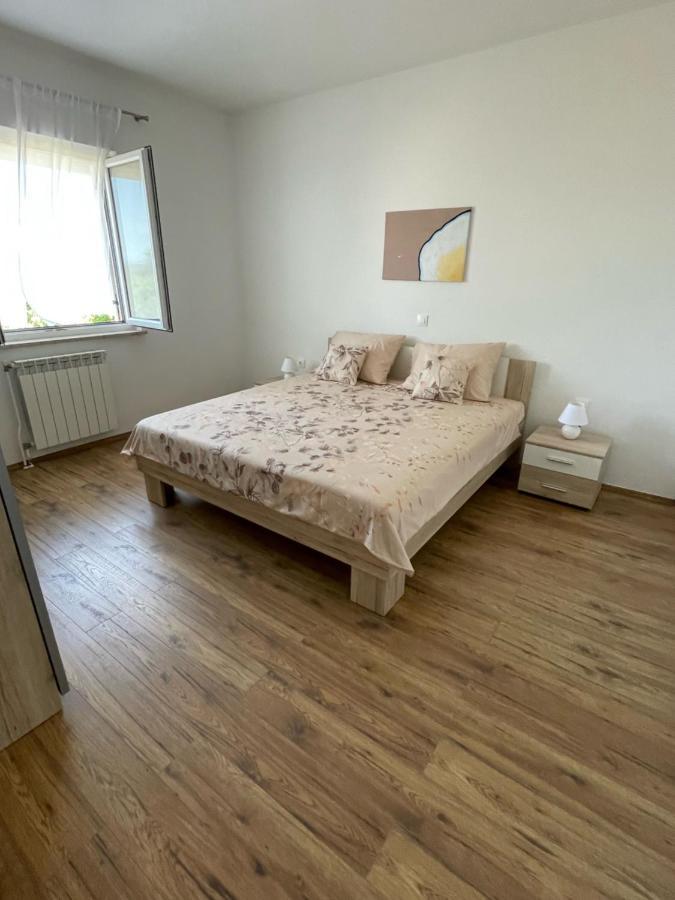 Apartman Varea Ližnjan Eksteriør billede
