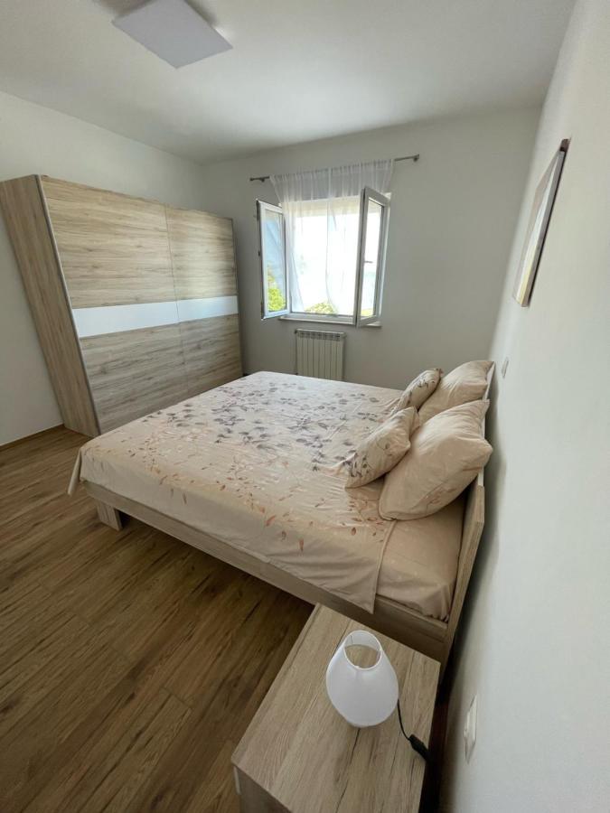 Apartman Varea Ližnjan Eksteriør billede