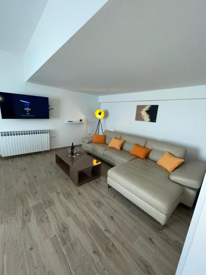 Apartman Varea Ližnjan Eksteriør billede