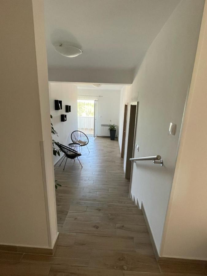 Apartman Varea Ližnjan Eksteriør billede