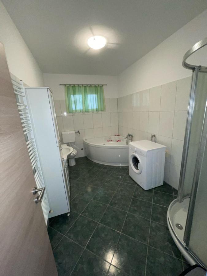 Apartman Varea Ližnjan Eksteriør billede
