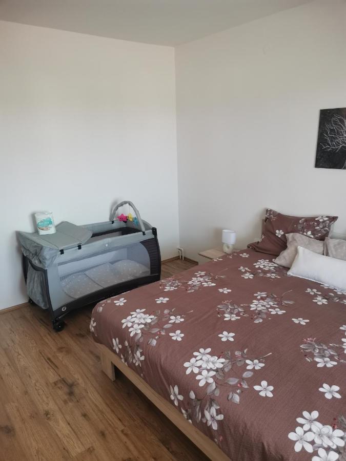 Apartman Varea Ližnjan Eksteriør billede